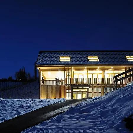 Vino Valdhuber Farm stay