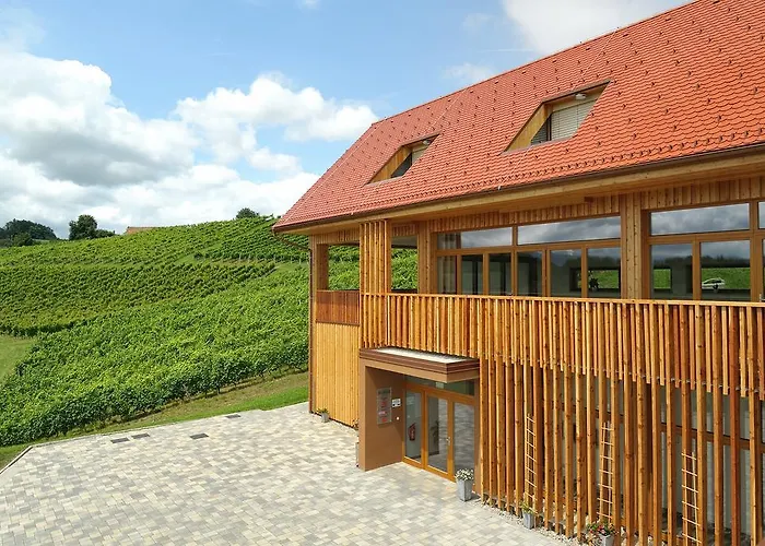 Vino Valdhuber Bauernhof Svecina